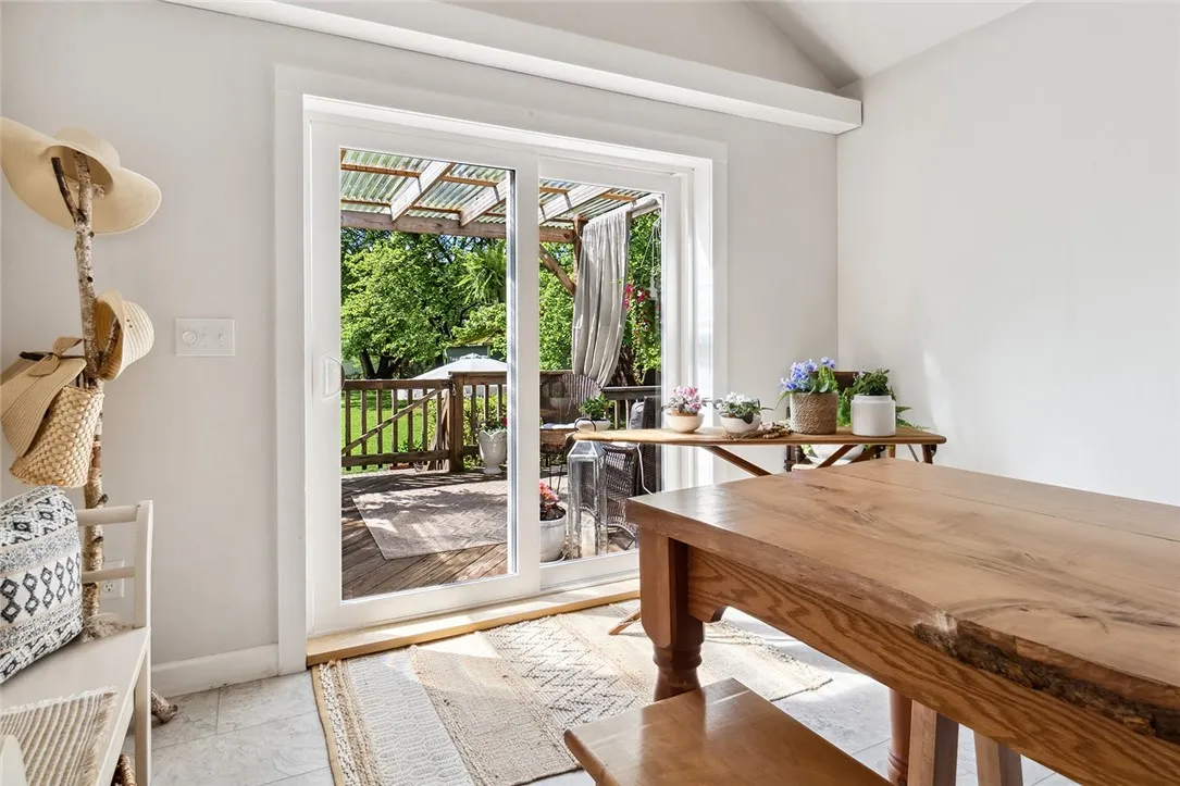 357 Washington Street, Geneva City, New York 14456, Geneva City, New York 14456, 5 Bedrooms Bedrooms, 12 Rooms Rooms,2 BathroomsBathrooms,Residential,For Sale,357 Washington Street, Geneva City, New York 14456,R1619694