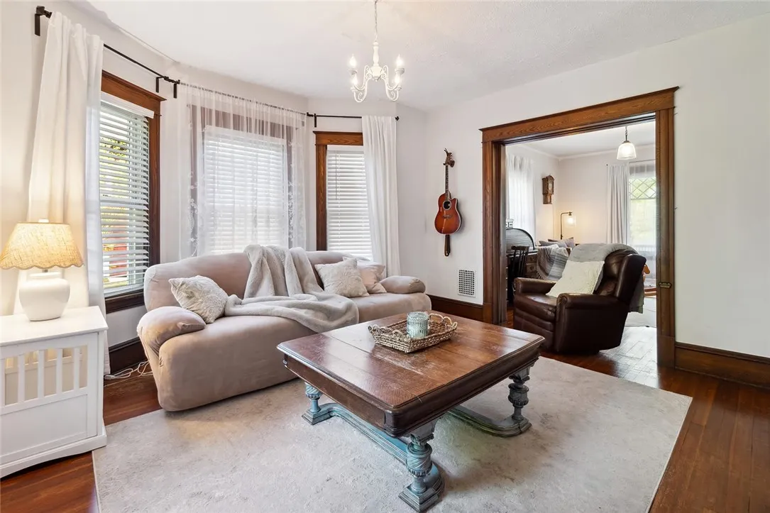 357 Washington Street, Geneva City, New York 14456, Geneva City, New York 14456, 5 Bedrooms Bedrooms, 12 Rooms Rooms,2 BathroomsBathrooms,Residential,For Sale,357 Washington Street, Geneva City, New York 14456,R1619694