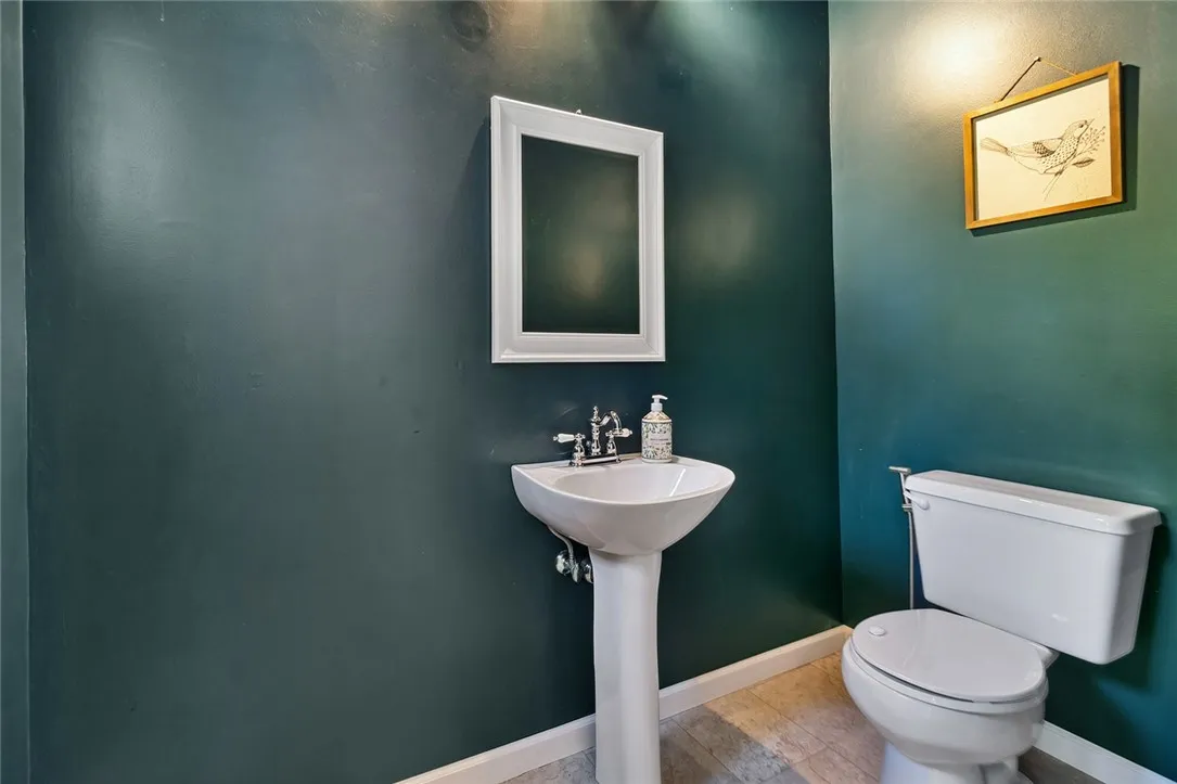 357 Washington Street, Geneva City, New York 14456, Geneva City, New York 14456, 5 Bedrooms Bedrooms, 12 Rooms Rooms,2 BathroomsBathrooms,Residential,For Sale,357 Washington Street, Geneva City, New York 14456,R1619694