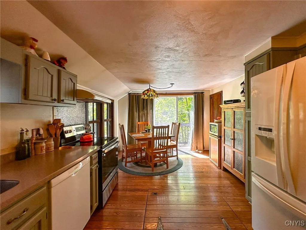 7764 Cameron Hill Road, Deerfield, New York 13502, Deerfield, New York 13502, 3 Bedrooms Bedrooms, 6 Rooms Rooms,1 BathroomBathrooms,Residential,For Sale,7764 Cameron Hill Road, Deerfield, New York 13502,S1619697