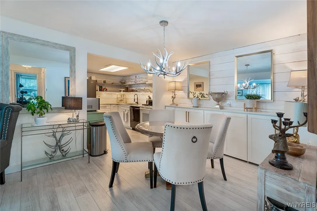 95 Carriage Drive 3, Orchard Park, New York 14127, Orchard Park, New York 14127, 2 Bedrooms Bedrooms, 4 Rooms Rooms,1 BathroomBathrooms,Residential,For Sale,95 Carriage Drive 3, Orchard Park, New York 14127,B1619663