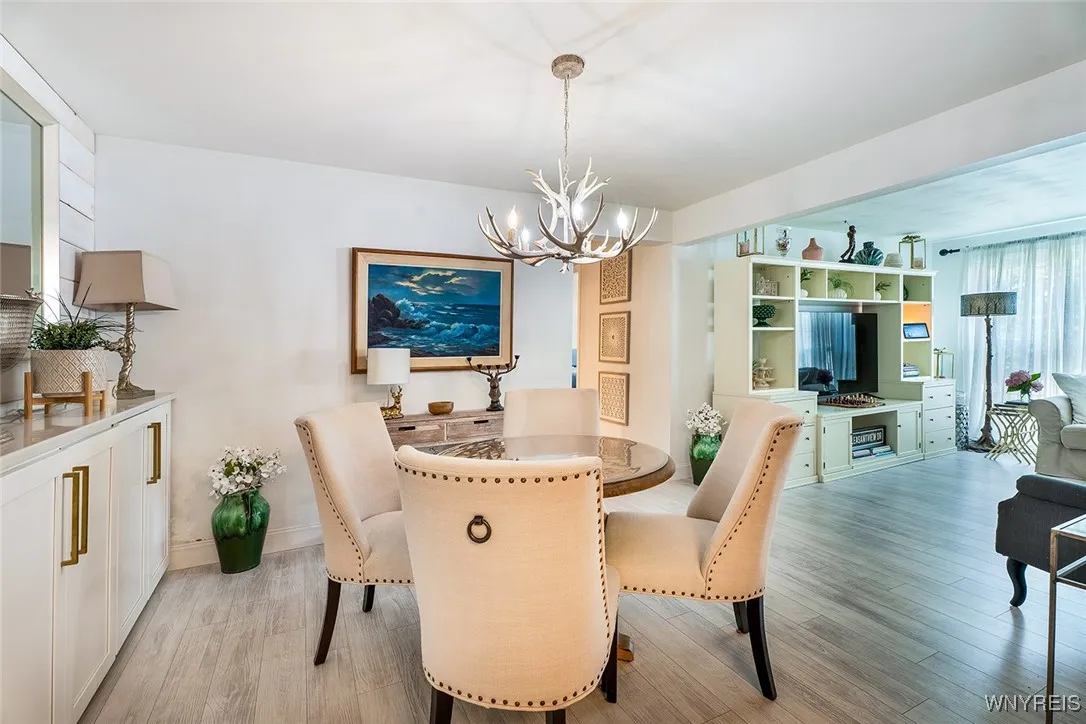 95 Carriage Drive 3, Orchard Park, New York 14127, Orchard Park, New York 14127, 2 Bedrooms Bedrooms, 4 Rooms Rooms,1 BathroomBathrooms,Residential,For Sale,95 Carriage Drive 3, Orchard Park, New York 14127,B1619663