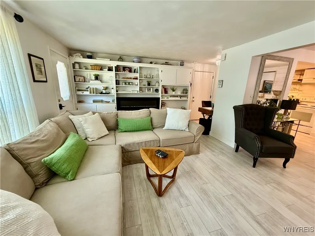 95 Carriage Drive 3, Orchard Park, New York 14127, Orchard Park, New York 14127, 2 Bedrooms Bedrooms, 4 Rooms Rooms,1 BathroomBathrooms,Residential,For Sale,95 Carriage Drive 3, Orchard Park, New York 14127,B1619663