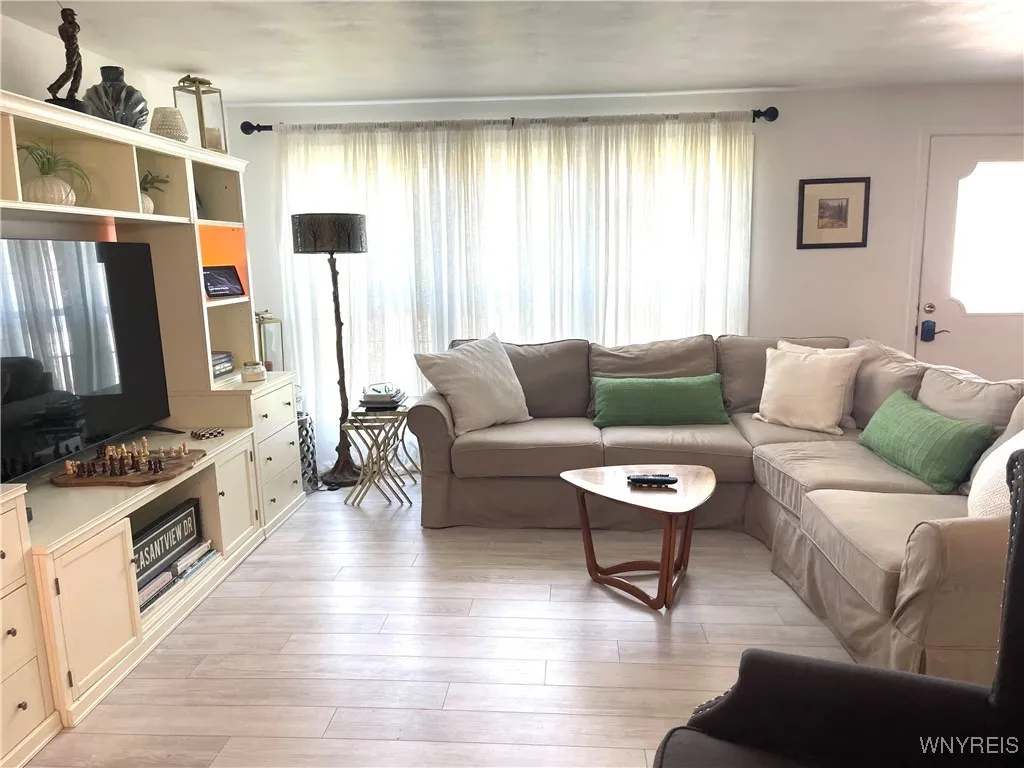 95 Carriage Drive 3, Orchard Park, New York 14127, Orchard Park, New York 14127, 2 Bedrooms Bedrooms, 4 Rooms Rooms,1 BathroomBathrooms,Residential,For Sale,95 Carriage Drive 3, Orchard Park, New York 14127,B1619663