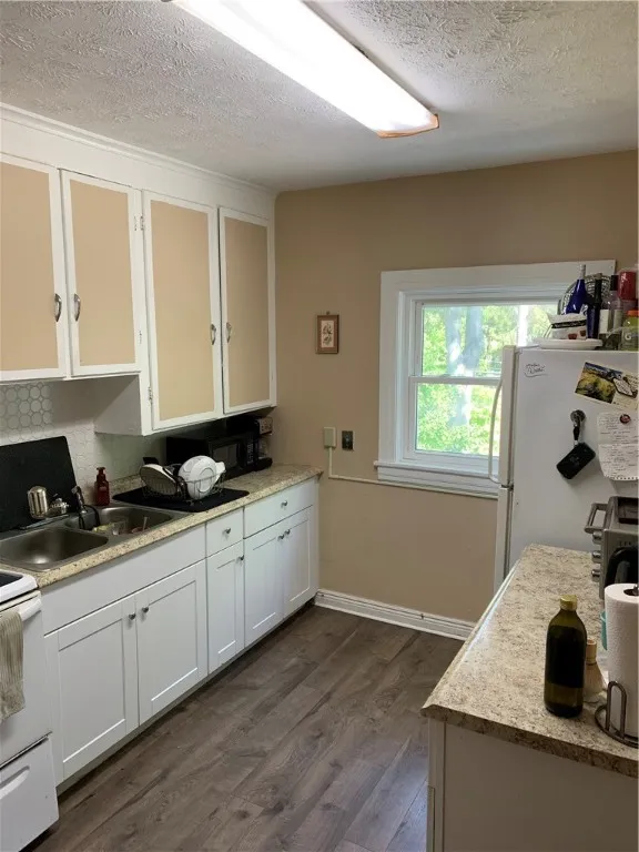 96 Rutgers Street, Rochester, New York 14607, Rochester, New York 14607, 3 Bedrooms Bedrooms, 6 Rooms Rooms,1 BathroomBathrooms,Residential Lease,For Rent,96 Rutgers Street, Rochester, New York 14607,R1619724