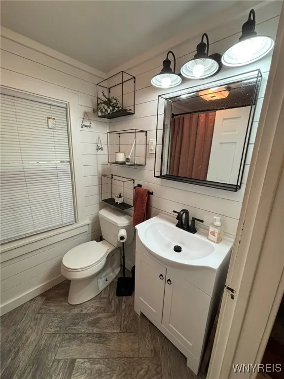 4200 Ransom Road, Clarence, New York 14031, Clarence, New York 14031, 2 Bedrooms Bedrooms, 6 Rooms Rooms,1 BathroomBathrooms,Residential,Closed,4200 Ransom Road, Clarence, New York 14031,0,B1619435