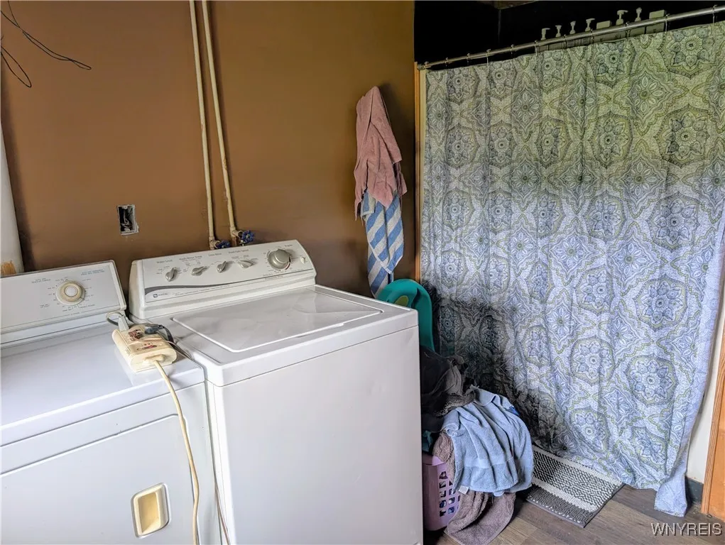 9775 Huyck Road, Farmersville, New York 14060, Farmersville, New York 14060, 3 Bedrooms Bedrooms, 10 Rooms Rooms,2 BathroomsBathrooms,Residential,Closed,9775 Huyck Road, Farmersville, New York 14060,0,B1619152