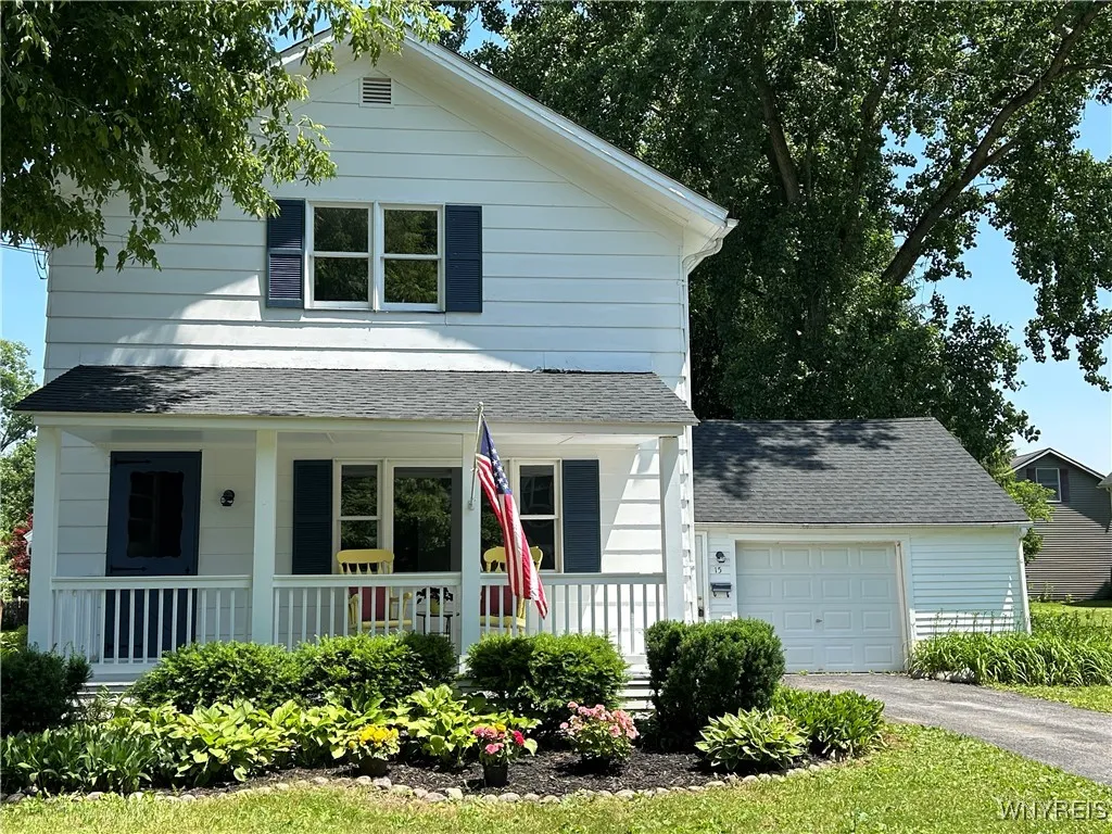 15 Windsor Street, Attica, New York 14011, Attica, New York 14011, 3 Bedrooms Bedrooms, 9 Rooms Rooms,1 BathroomBathrooms,Residential,Closed,15 Windsor Street, Attica, New York 14011,0,B1619389
