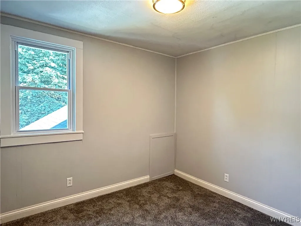 15 Windsor Street, Attica, New York 14011, Attica, New York 14011, 3 Bedrooms Bedrooms, 9 Rooms Rooms,1 BathroomBathrooms,Residential,Closed,15 Windsor Street, Attica, New York 14011,0,B1619389