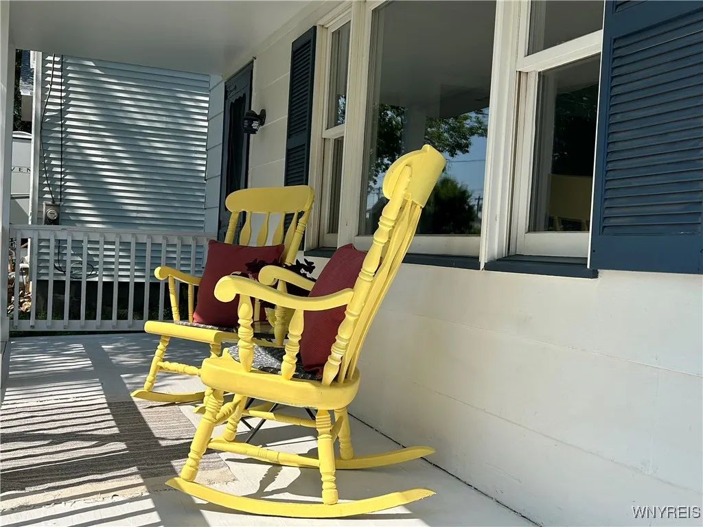 15 Windsor Street, Attica, New York 14011, Attica, New York 14011, 3 Bedrooms Bedrooms, 9 Rooms Rooms,1 BathroomBathrooms,Residential,Closed,15 Windsor Street, Attica, New York 14011,0,B1619389