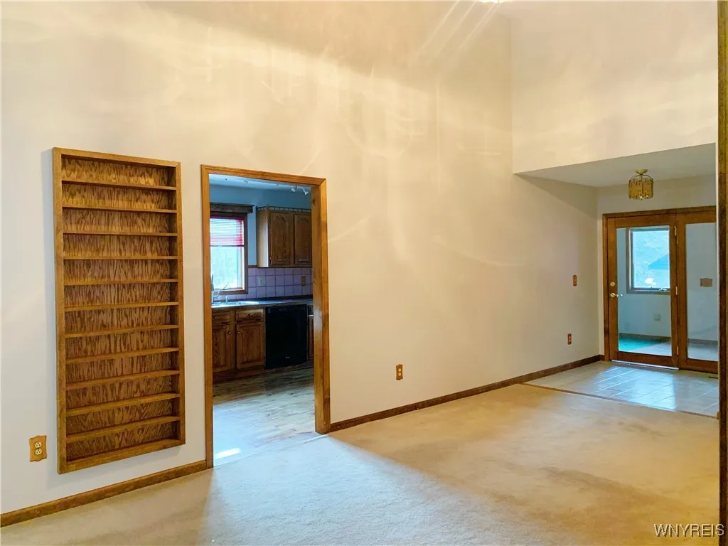318 Ivyhurst Road North, Amherst, New York 14226, Amherst, New York 14226, 3 Bedrooms Bedrooms, 8 Rooms Rooms,2 BathroomsBathrooms,Residential Lease,For Rent,318 Ivyhurst Road North, Amherst, New York 14226,B1619301