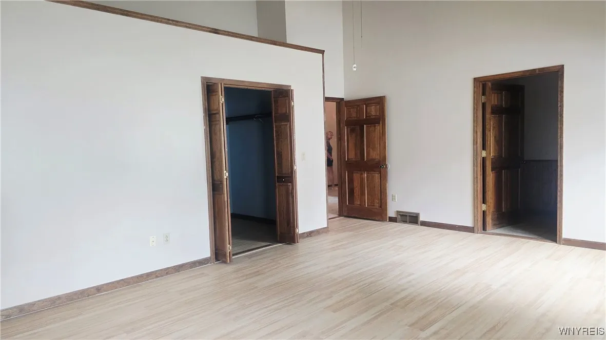 318 Ivyhurst Road North, Amherst, New York 14226, Amherst, New York 14226, 3 Bedrooms Bedrooms, 8 Rooms Rooms,2 BathroomsBathrooms,Residential Lease,For Rent,318 Ivyhurst Road North, Amherst, New York 14226,B1619301