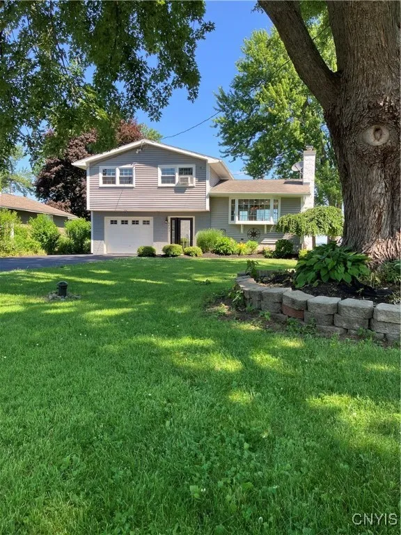 6433 Long Point Road, Cicero, New York 13029, Cicero, New York 13029, 3 Bedrooms Bedrooms, 9 Rooms Rooms,3 BathroomsBathrooms,Residential,For Sale,6433 Long Point Road, Cicero, New York 13029,0,S1619658