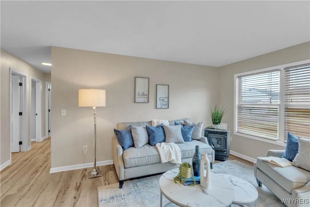 836 Upper Mountain Road, Lewiston, New York 14092, Lewiston, New York 14092, 3 Bedrooms Bedrooms, 8 Rooms Rooms,2 BathroomsBathrooms,Residential,Closed,836 Upper Mountain Road, Lewiston, New York 14092,B1619303
