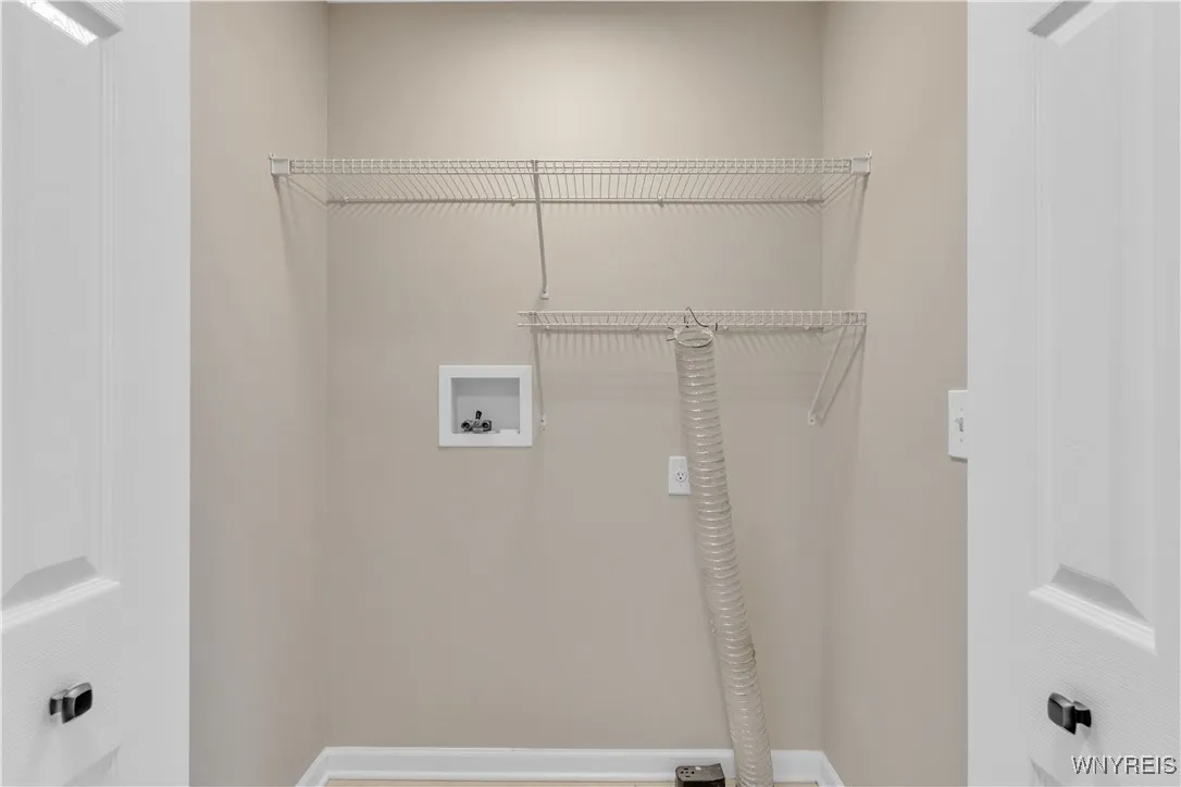 836 Upper Mountain Road, Lewiston, New York 14092, Lewiston, New York 14092, 3 Bedrooms Bedrooms, 8 Rooms Rooms,2 BathroomsBathrooms,Residential,Closed,836 Upper Mountain Road, Lewiston, New York 14092,B1619303