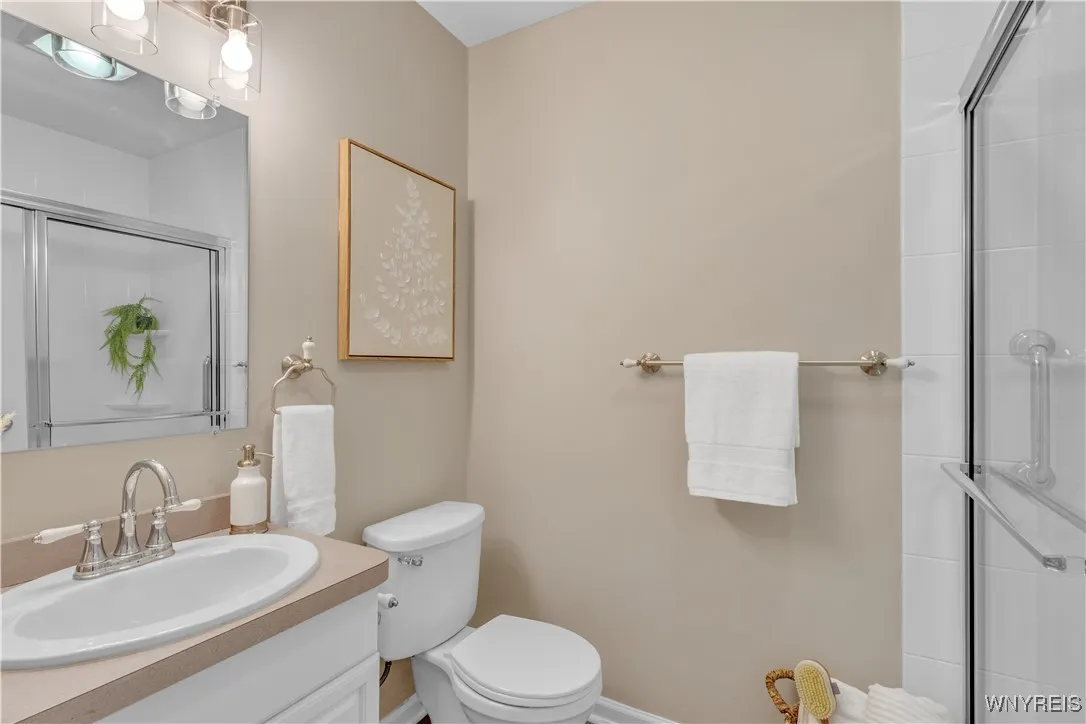 836 Upper Mountain Road, Lewiston, New York 14092, Lewiston, New York 14092, 3 Bedrooms Bedrooms, 8 Rooms Rooms,2 BathroomsBathrooms,Residential,Closed,836 Upper Mountain Road, Lewiston, New York 14092,B1619303
