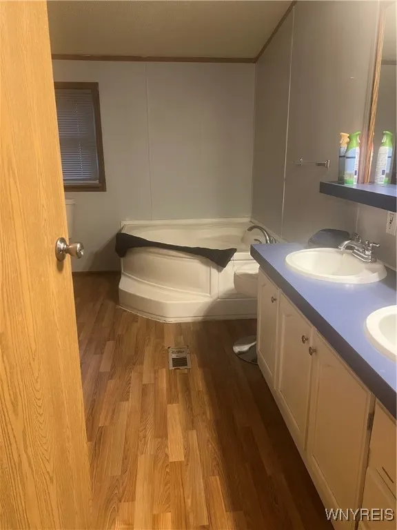 1414 Chestnut St Street, Alden, New York 14004, Alden, New York 14004, 3 Bedrooms Bedrooms, 6 Rooms Rooms,2 BathroomsBathrooms,Residential,Closed,1414 Chestnut St Street, Alden, New York 14004,0,B1619796