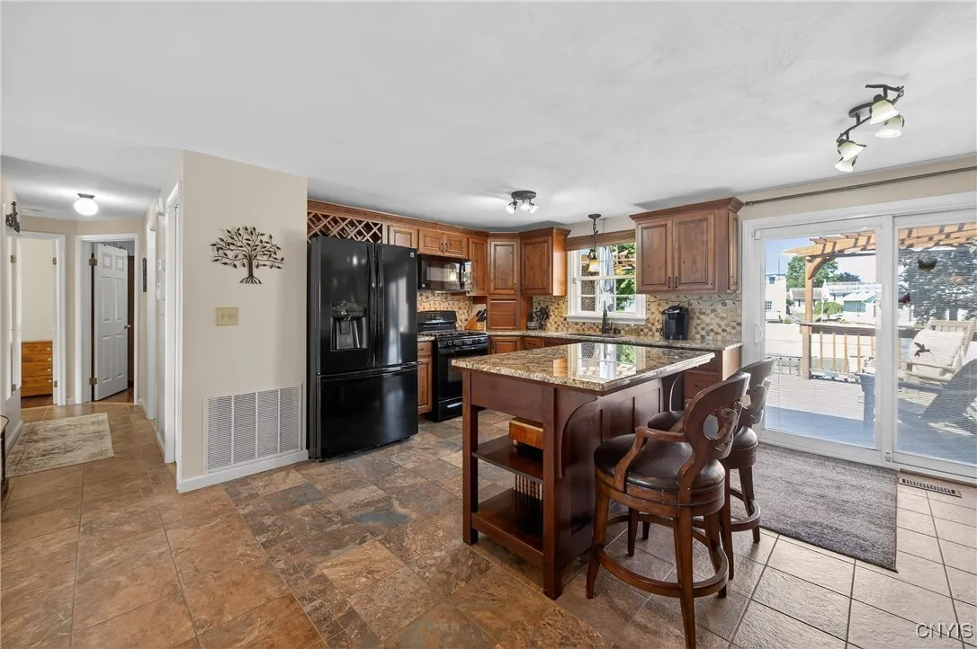 4990 Alfred Drive, Clay, New York 13090, Clay, New York 13090, 3 Bedrooms Bedrooms, 9 Rooms Rooms,1 BathroomBathrooms,Residential,Closed,4990 Alfred Drive, Clay, New York 13090,0,S1619564