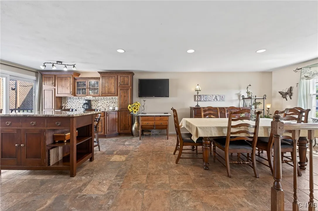 4990 Alfred Drive, Clay, New York 13090, Clay, New York 13090, 3 Bedrooms Bedrooms, 9 Rooms Rooms,1 BathroomBathrooms,Residential,Closed,4990 Alfred Drive, Clay, New York 13090,0,S1619564