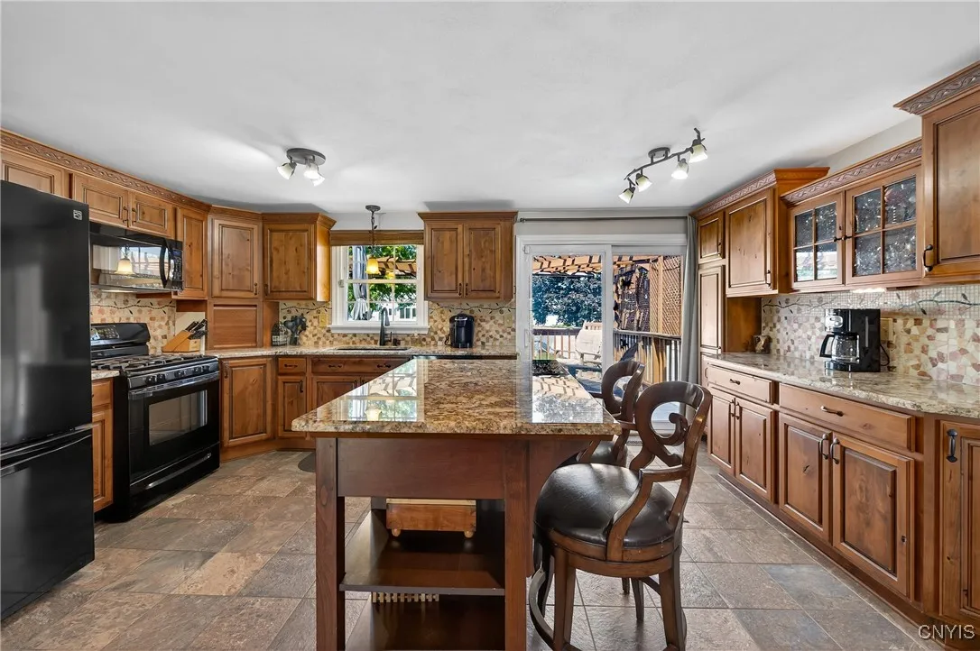 4990 Alfred Drive, Clay, New York 13090, Clay, New York 13090, 3 Bedrooms Bedrooms, 9 Rooms Rooms,1 BathroomBathrooms,Residential,Closed,4990 Alfred Drive, Clay, New York 13090,0,S1619564