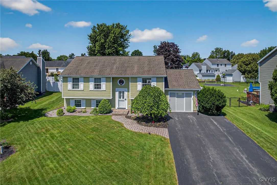 4990 Alfred Drive, Clay, New York 13090, Clay, New York 13090, 3 Bedrooms Bedrooms, 9 Rooms Rooms,1 BathroomBathrooms,Residential,Closed,4990 Alfred Drive, Clay, New York 13090,0,S1619564