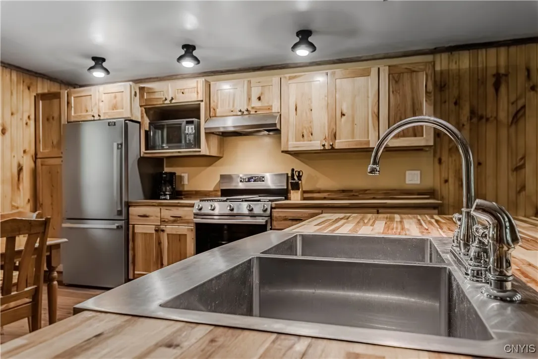 146 Lite Road, Russia, New York 13338, Russia, New York 13338, 2 Bedrooms Bedrooms, 4 Rooms Rooms,1 BathroomBathrooms,Residential,Closed,146 Lite Road, Russia, New York 13338,0,S1619513