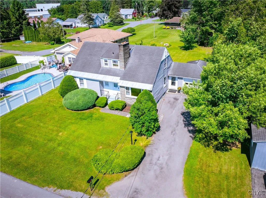 308 West Street, Herkimer, New York 13350, Herkimer, New York 13350, 4 Bedrooms Bedrooms, 8 Rooms Rooms,2 BathroomsBathrooms,Residential,Closed,308 West Street, Herkimer, New York 13350,0,S1619473