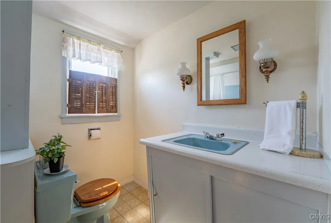 308 West Street, Herkimer, New York 13350, Herkimer, New York 13350, 4 Bedrooms Bedrooms, 8 Rooms Rooms,2 BathroomsBathrooms,Residential,Closed,308 West Street, Herkimer, New York 13350,0,S1619473