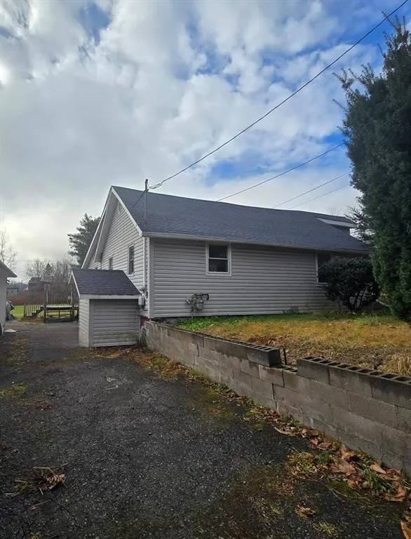 98 Old Sullivanville Road, Veteran, New York 14845, Veteran, New York 14845, 2 Bedrooms Bedrooms, 6 Rooms Rooms,1 BathroomBathrooms,Residential,For Sale,98 Old Sullivanville Road, Veteran, New York 14845,R1619852
