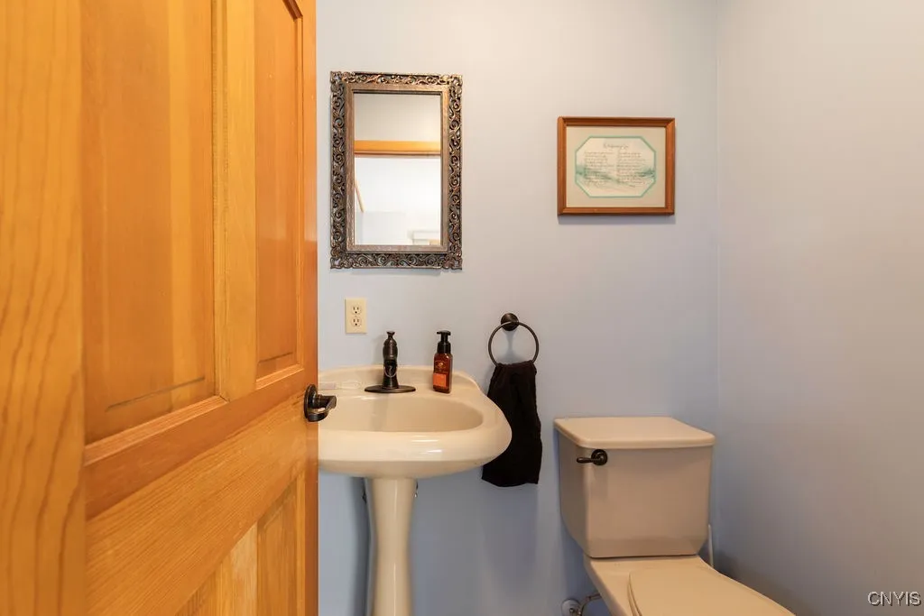 14526 Fancher Avenue, Sterling, New York 13156, Sterling, New York 13156, 5 Bedrooms Bedrooms, 9 Rooms Rooms,3 BathroomsBathrooms,Residential,Closed,14526 Fancher Avenue, Sterling, New York 13156,0,S1617369