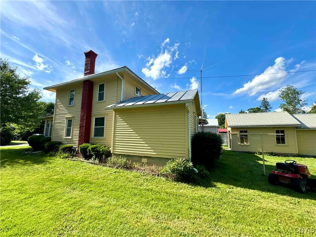 18 Chapel Street, Belfast, New York 14711, Belfast, New York 14711, 5 Bedrooms Bedrooms, 10 Rooms Rooms,1 BathroomBathrooms,Residential,For Sale,18 Chapel Street, Belfast, New York 14711,S1619858