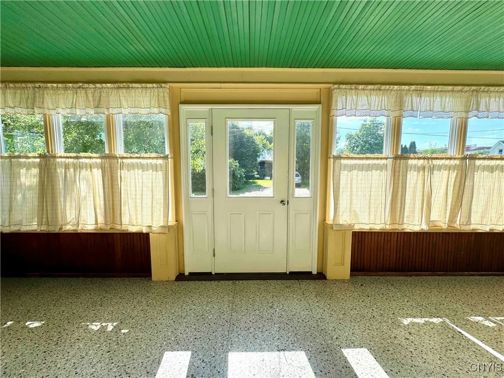 18 Chapel Street, Belfast, New York 14711, Belfast, New York 14711, 5 Bedrooms Bedrooms, 10 Rooms Rooms,1 BathroomBathrooms,Residential,For Sale,18 Chapel Street, Belfast, New York 14711,S1619858