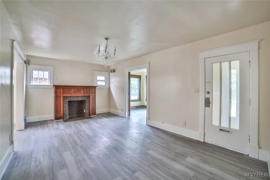 2409 La Salle Avenue, Niagara Falls, New York 1430, Niagara Falls, New York 14301, 4 Bedrooms Bedrooms, ,2 BathroomsBathrooms,Residential,For Sale,2409 La Salle Avenue, Niagara Falls, New York 1430,B1617592