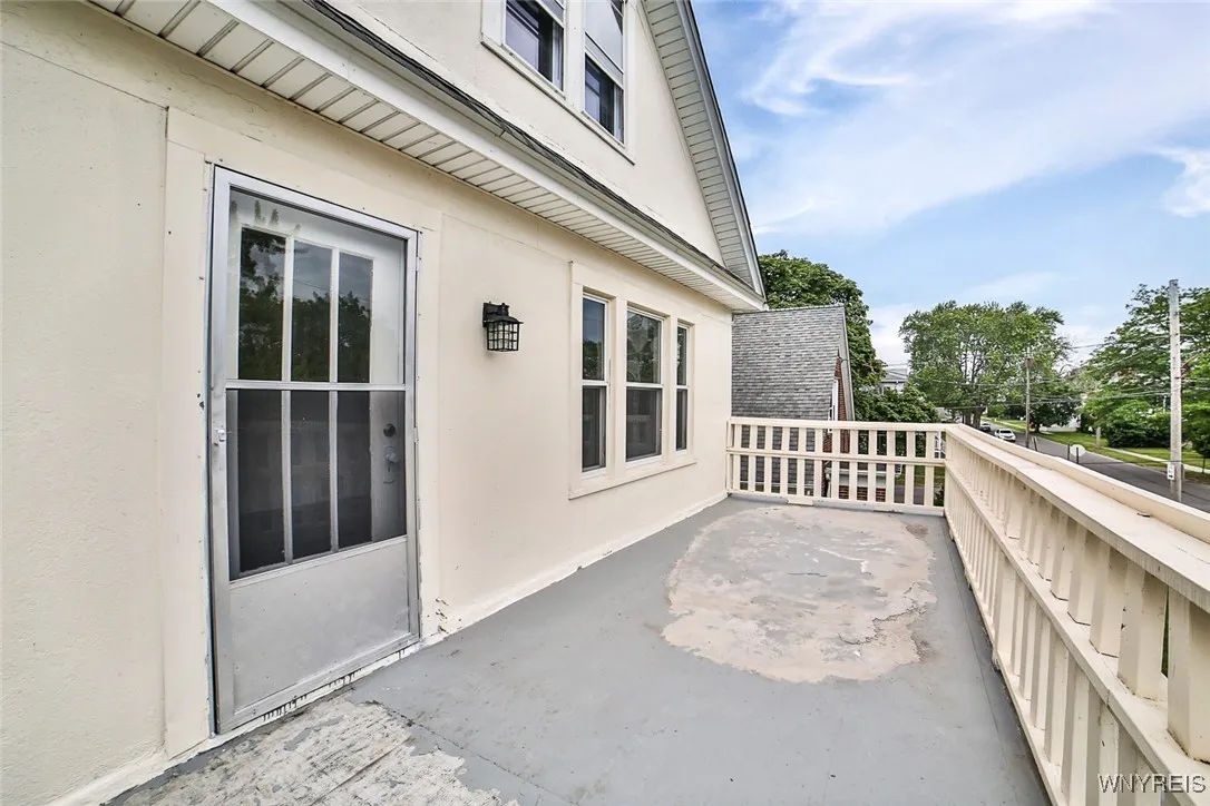 2409 La Salle Avenue, Niagara Falls, New York 1430, Niagara Falls, New York 14301, 4 Bedrooms Bedrooms, ,2 BathroomsBathrooms,Residential,For Sale,2409 La Salle Avenue, Niagara Falls, New York 1430,B1617592