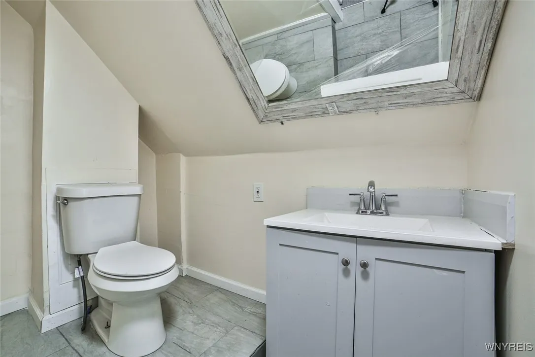2409 La Salle Avenue, Niagara Falls, New York 1430, Niagara Falls, New York 14301, 4 Bedrooms Bedrooms, ,2 BathroomsBathrooms,Residential,For Sale,2409 La Salle Avenue, Niagara Falls, New York 1430,B1617592