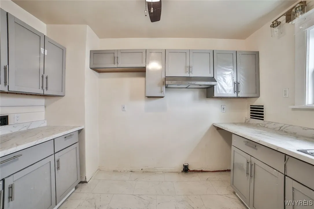 2409 La Salle Avenue, Niagara Falls, New York 1430, Niagara Falls, New York 14301, 4 Bedrooms Bedrooms, ,2 BathroomsBathrooms,Residential,For Sale,2409 La Salle Avenue, Niagara Falls, New York 1430,B1617592