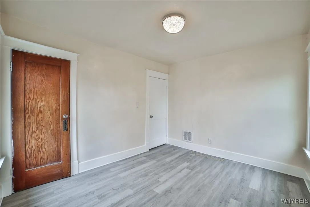 2409 La Salle Avenue, Niagara Falls, New York 1430, Niagara Falls, New York 14301, 4 Bedrooms Bedrooms, ,2 BathroomsBathrooms,Residential,For Sale,2409 La Salle Avenue, Niagara Falls, New York 1430,B1617592
