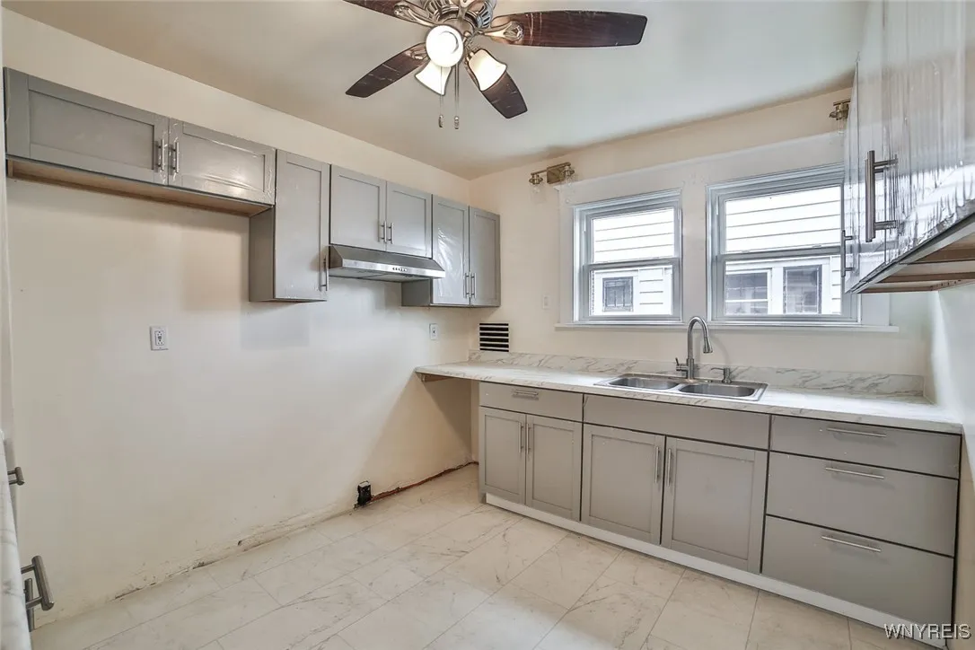 2409 La Salle Avenue, Niagara Falls, New York 1430, Niagara Falls, New York 14301, 4 Bedrooms Bedrooms, ,2 BathroomsBathrooms,Residential,For Sale,2409 La Salle Avenue, Niagara Falls, New York 1430,B1617592