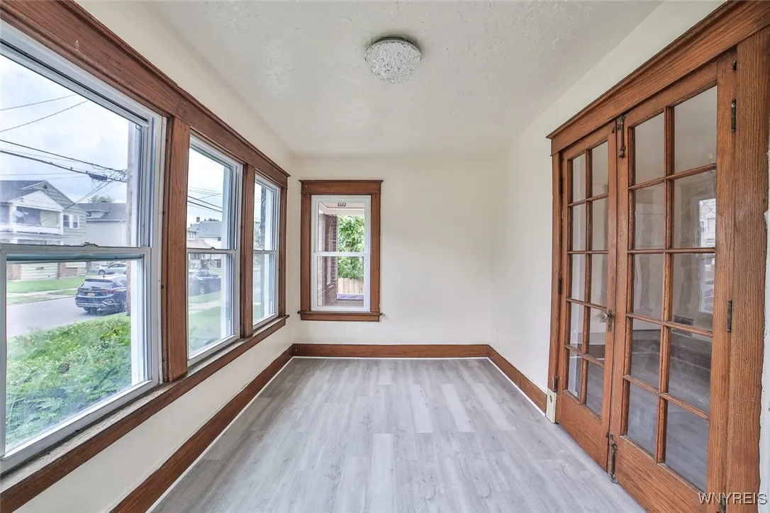 2409 La Salle Avenue, Niagara Falls, New York 1430, Niagara Falls, New York 14301, 4 Bedrooms Bedrooms, ,2 BathroomsBathrooms,Residential,For Sale,2409 La Salle Avenue, Niagara Falls, New York 1430,B1617592