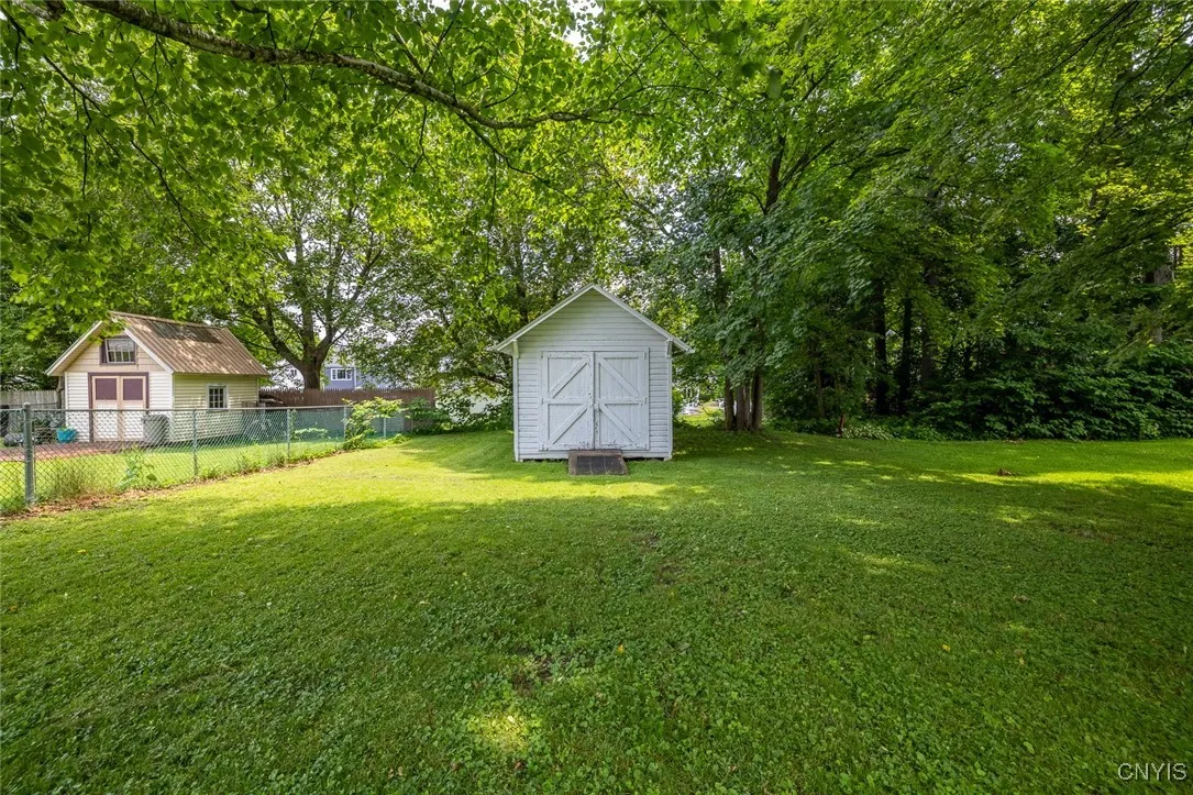 21 Hillside Avenue, New Hartford, New York 13413, New Hartford, New York 13413, 3 Bedrooms Bedrooms, 7 Rooms Rooms,1 BathroomBathrooms,Residential,For Sale,21 Hillside Avenue, New Hartford, New York 13413,S1619730