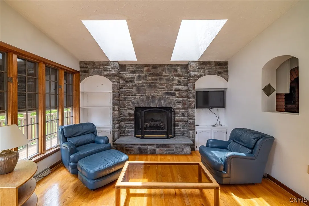 21 Hillside Avenue, New Hartford, New York 13413, New Hartford, New York 13413, 3 Bedrooms Bedrooms, 7 Rooms Rooms,1 BathroomBathrooms,Residential,For Sale,21 Hillside Avenue, New Hartford, New York 13413,S1619730
