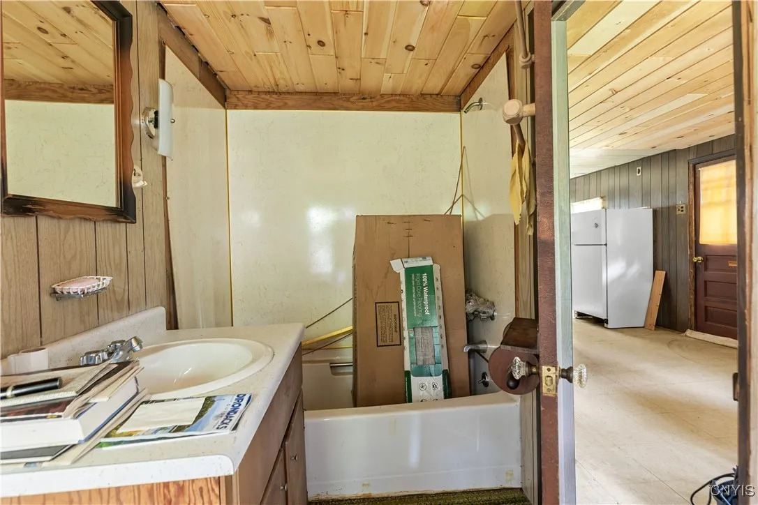 13937 State Route 28, Forestport, New York 13338, Forestport, New York 13338, 4 Bedrooms Bedrooms, 7 Rooms Rooms,1 BathroomBathrooms,Residential,Closed,13937 State Route 28, Forestport, New York 13338,0,S1619742