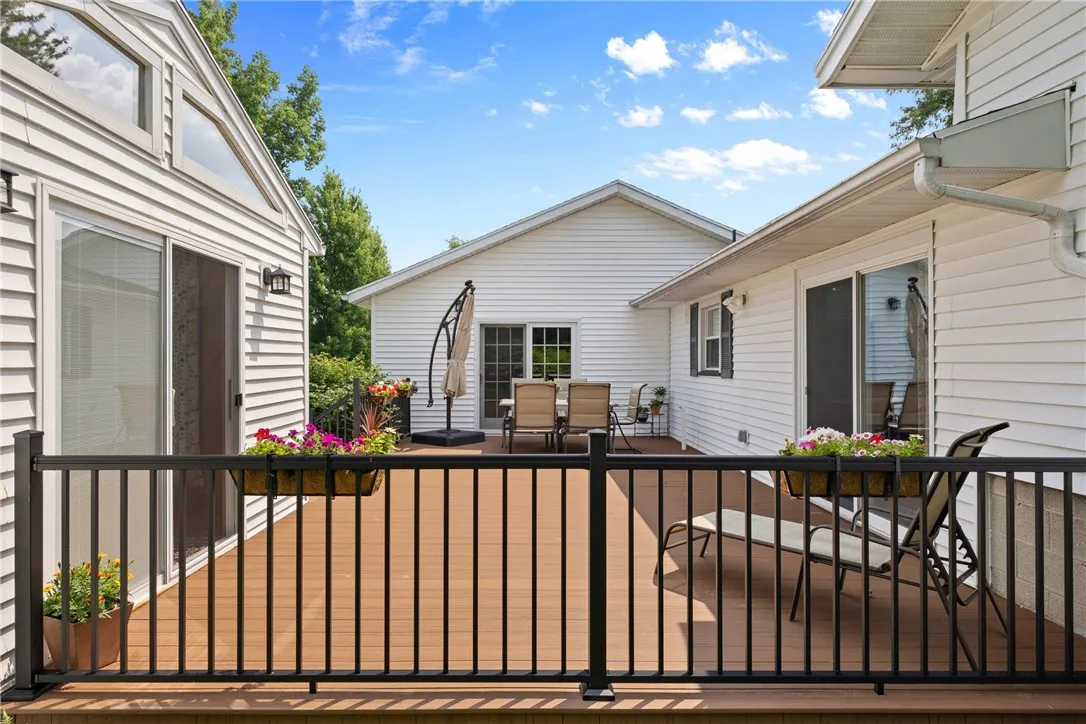 1424 Reed Road, Wheatland, New York 14546, Chili, New York 14546, 4 Bedrooms Bedrooms, 9 Rooms Rooms,2 BathroomsBathrooms,Residential,Closed,1424 Reed Road, Wheatland, New York 14546,R1619685