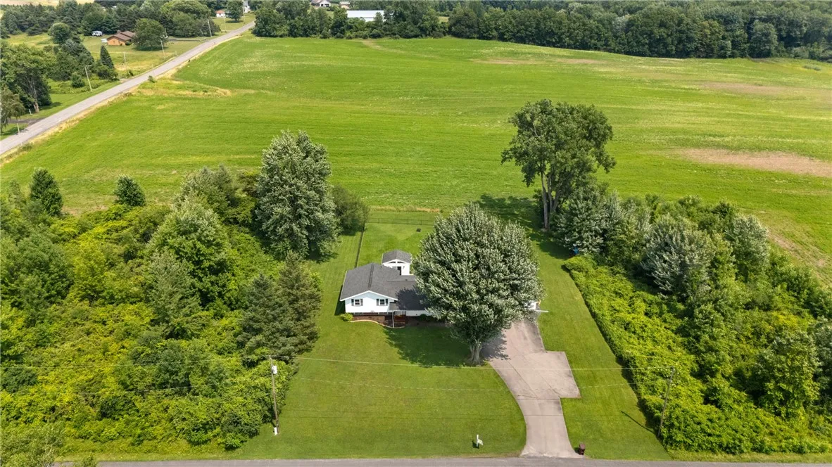 1424 Reed Road, Wheatland, New York 14546, Chili, New York 14546, 4 Bedrooms Bedrooms, 9 Rooms Rooms,2 BathroomsBathrooms,Residential,Closed,1424 Reed Road, Wheatland, New York 14546,R1619685