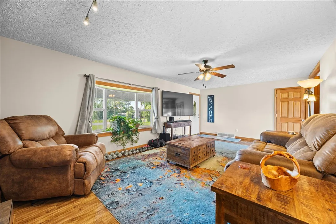 1424 Reed Road, Wheatland, New York 14546, Chili, New York 14546, 4 Bedrooms Bedrooms, 9 Rooms Rooms,2 BathroomsBathrooms,Residential,Closed,1424 Reed Road, Wheatland, New York 14546,R1619685