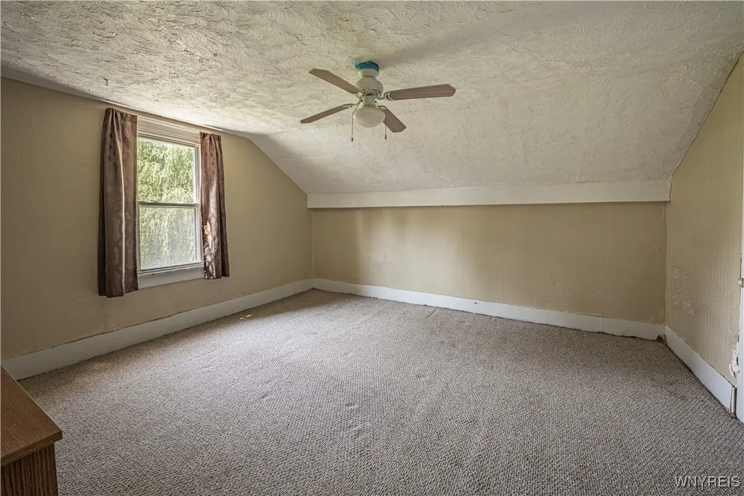 4700 Lockport Road, Pendleton, New York 14094, Pendleton, New York 14094, 4 Bedrooms Bedrooms, 10 Rooms Rooms,1 BathroomBathrooms,Residential,For Sale,4700 Lockport Road, Pendleton, New York 14094,B1619841
