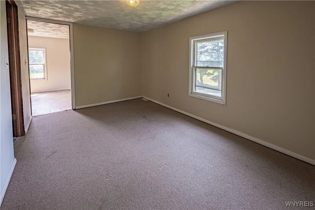 4700 Lockport Road, Pendleton, New York 14094, Pendleton, New York 14094, 4 Bedrooms Bedrooms, 10 Rooms Rooms,1 BathroomBathrooms,Residential,For Sale,4700 Lockport Road, Pendleton, New York 14094,B1619841