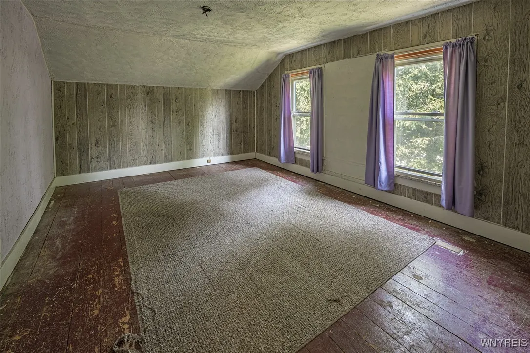 4700 Lockport Road, Pendleton, New York 14094, Pendleton, New York 14094, 4 Bedrooms Bedrooms, 10 Rooms Rooms,1 BathroomBathrooms,Residential,For Sale,4700 Lockport Road, Pendleton, New York 14094,B1619841