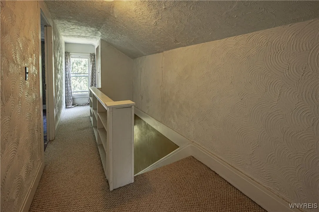 4700 Lockport Road, Pendleton, New York 14094, Pendleton, New York 14094, 4 Bedrooms Bedrooms, 10 Rooms Rooms,1 BathroomBathrooms,Residential,For Sale,4700 Lockport Road, Pendleton, New York 14094,B1619841