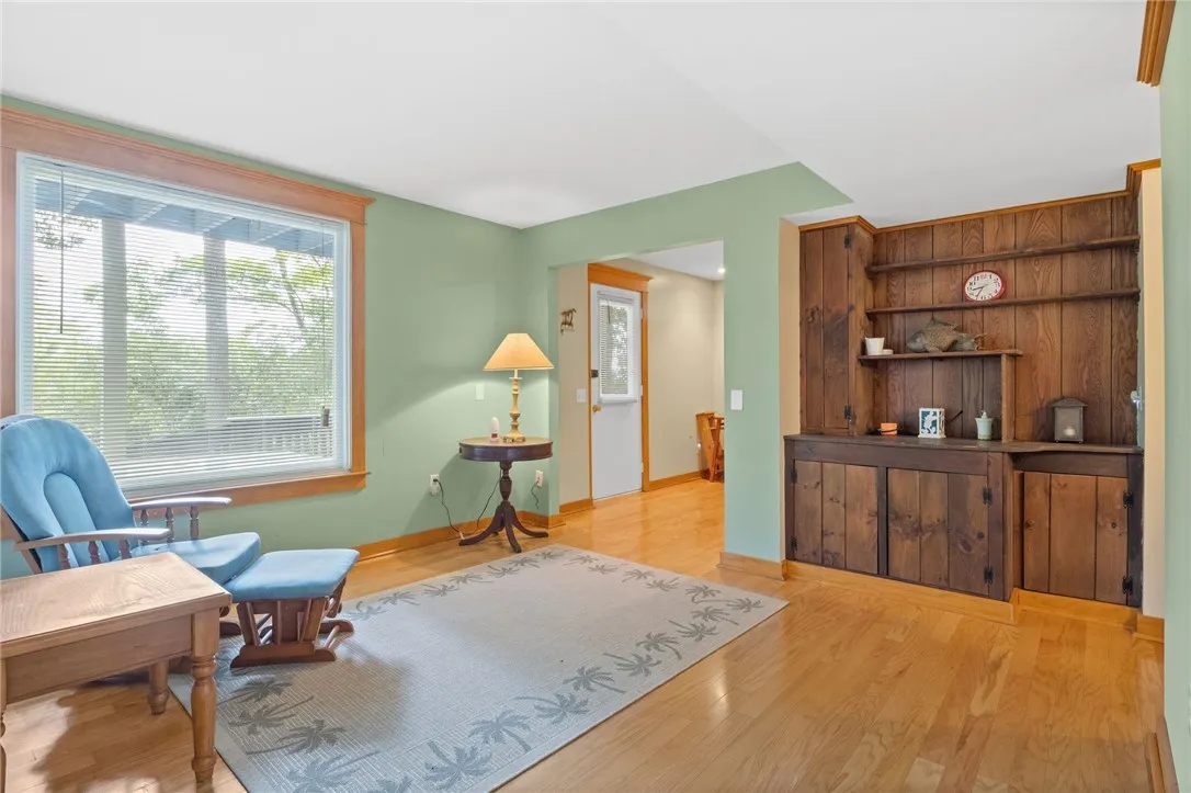 4545 County Road 16, Canandaigua Town, New York 14, Canandaigua Town, New York 14424, 3 Bedrooms Bedrooms, 6 Rooms Rooms,2 BathroomsBathrooms,Residential,For Sale,4545 County Road 16, Canandaigua Town, New York 14,R1619131